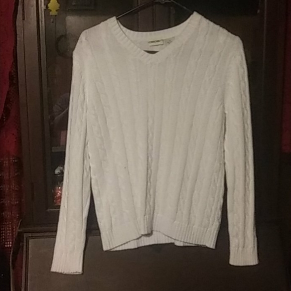 White Cherokee sweater - Picture 1 of 3